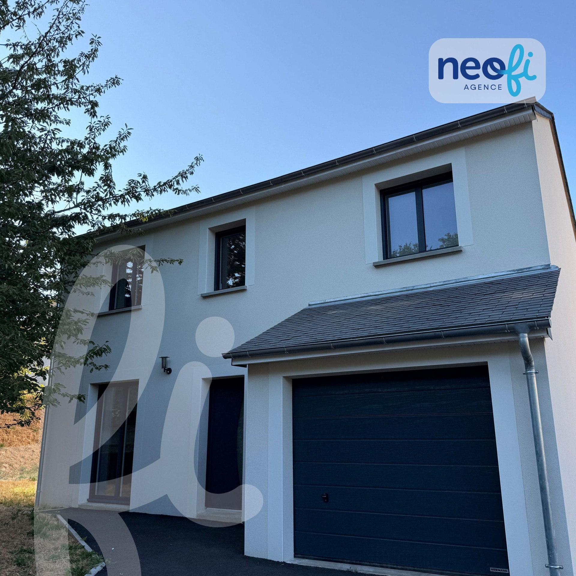 Maison individuelle récente de 124 m² avec terrain et 5 chambres, Saint-Cyr-sur-Loire